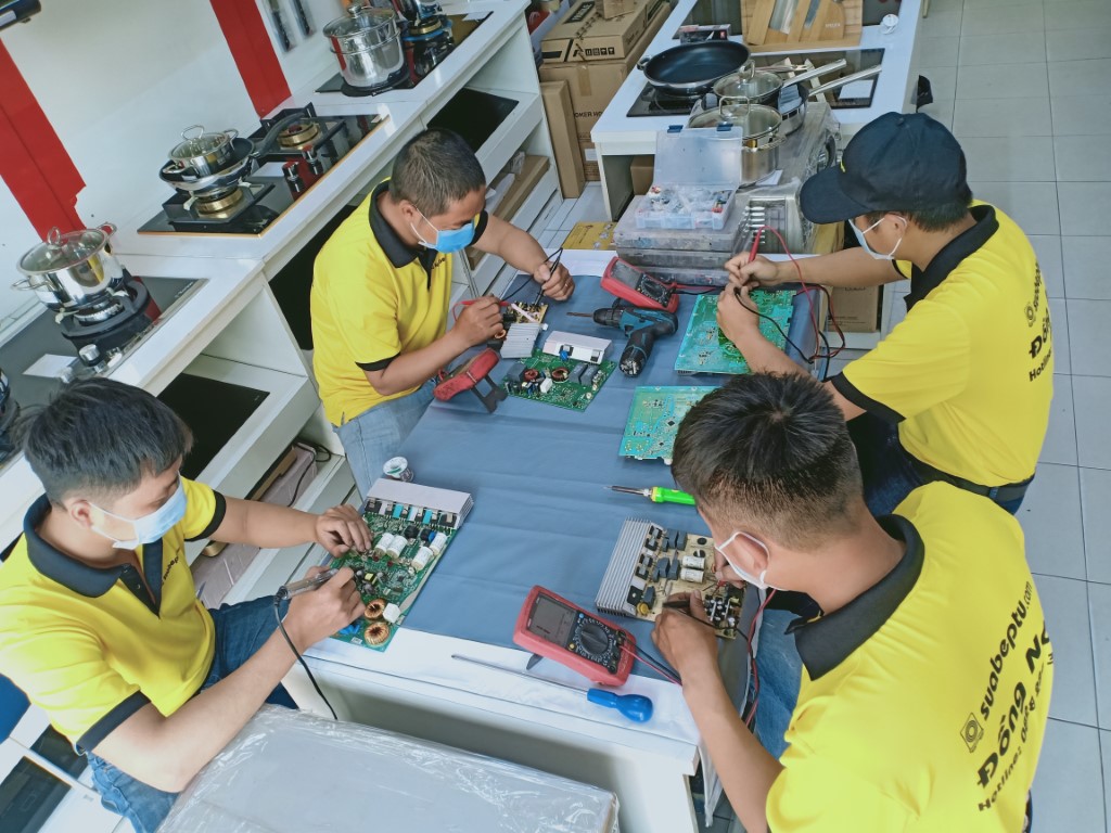 Dịch vụ bảo hành bếp hồng ngoại Electrolux tại Bình Dương