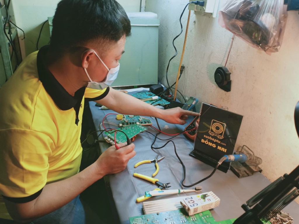 Dịch vụ sửa bếp từ Fagor bị lỗi chập điện tại Sài Gòn