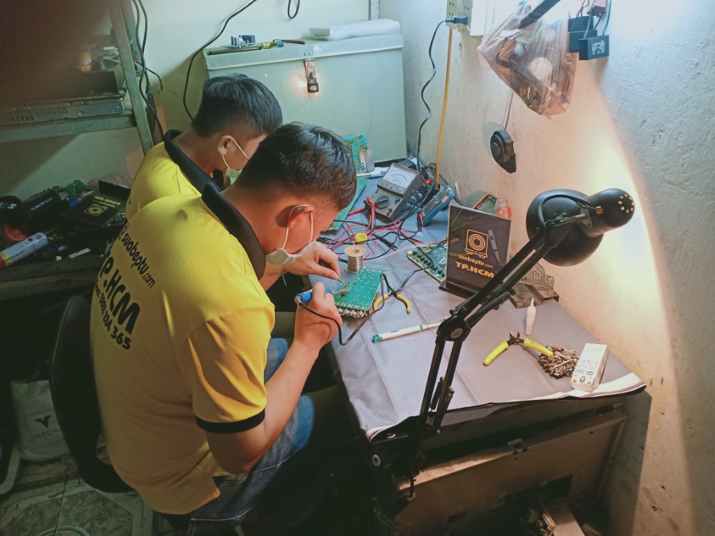 Dịch vụ sửa bếp từ Caso bị lỗi chập điện tại Đồng Nai