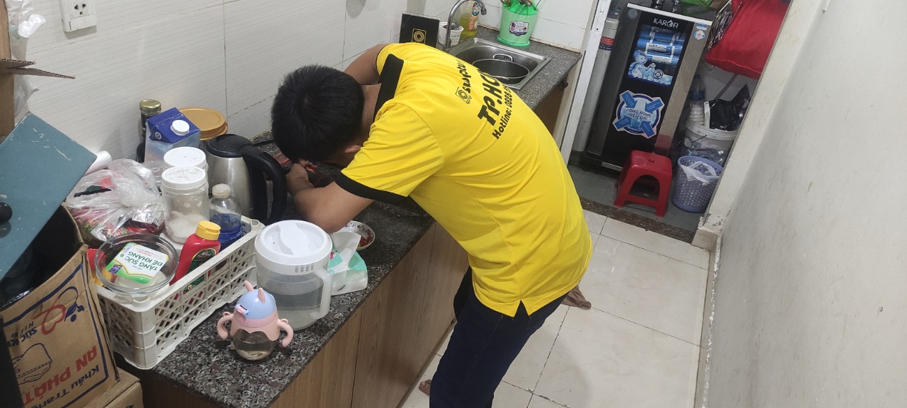 Dịch vụ thay mặt kính bếp điện từ tại đường Vũ Tùng