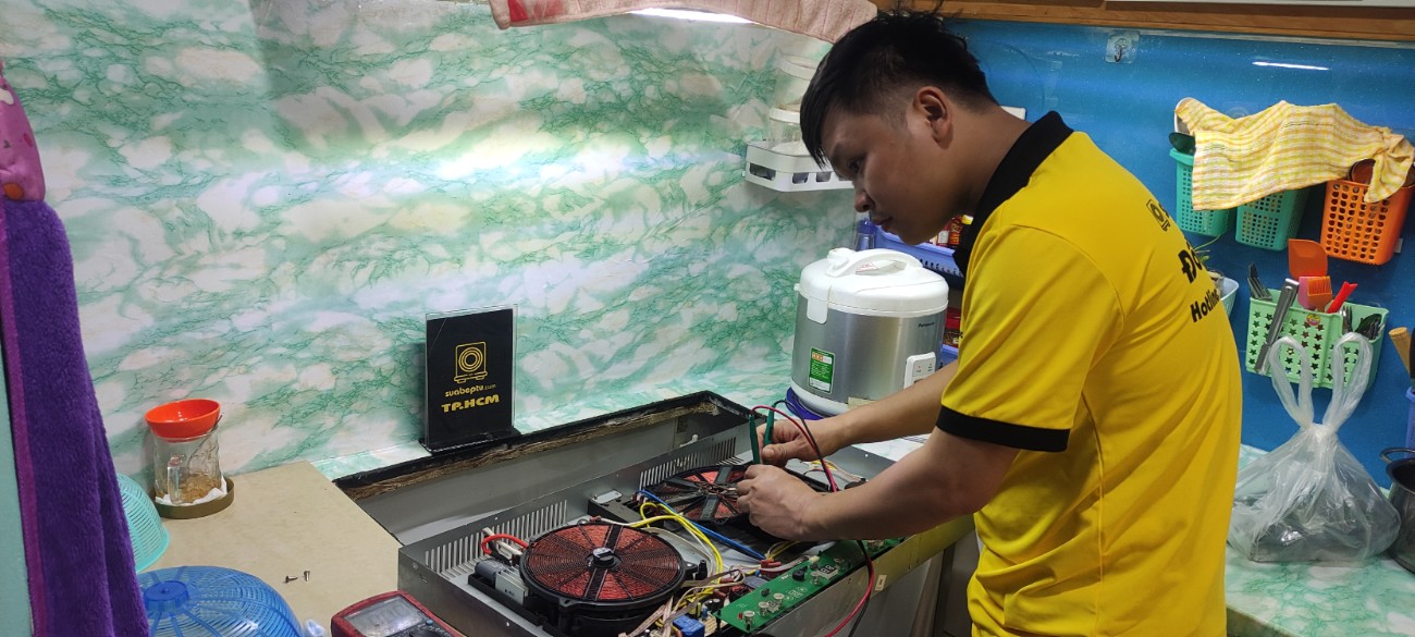 Thay mặt kính bếp từ tại đường Trần Kế Xương, Quận Bình Thạnh