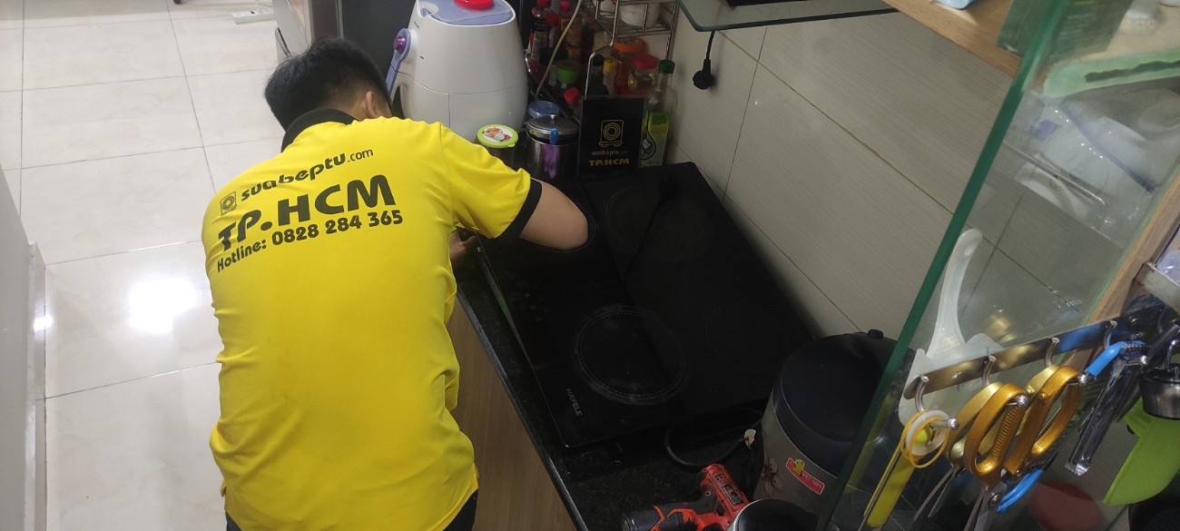 Dịch vụ thay mặt kính bếp từ tại đường Võ Trường Toản