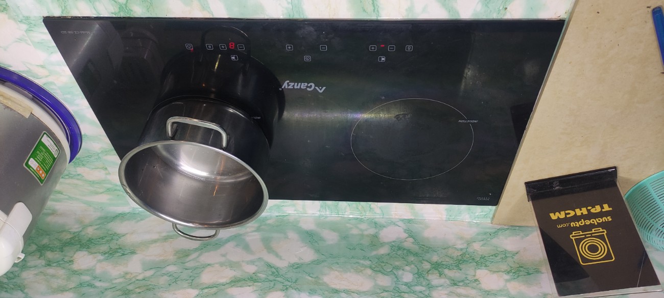 Thay mặt kính bếp từ tại đường Nguyễn Cửu Phú, Quận Bình Tân